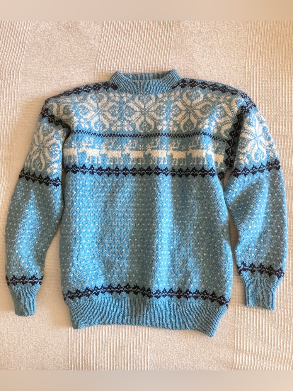 Vintage Norsk Huskflid 100% Wool Sweater